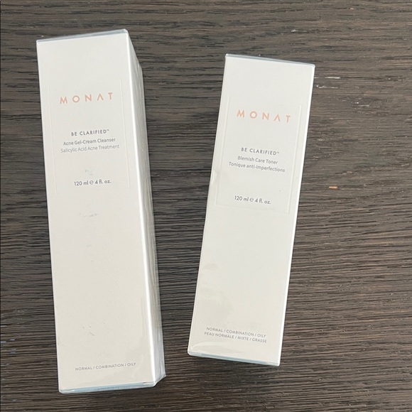 Be Clarified Acne Gel-Cream Cleanser – White